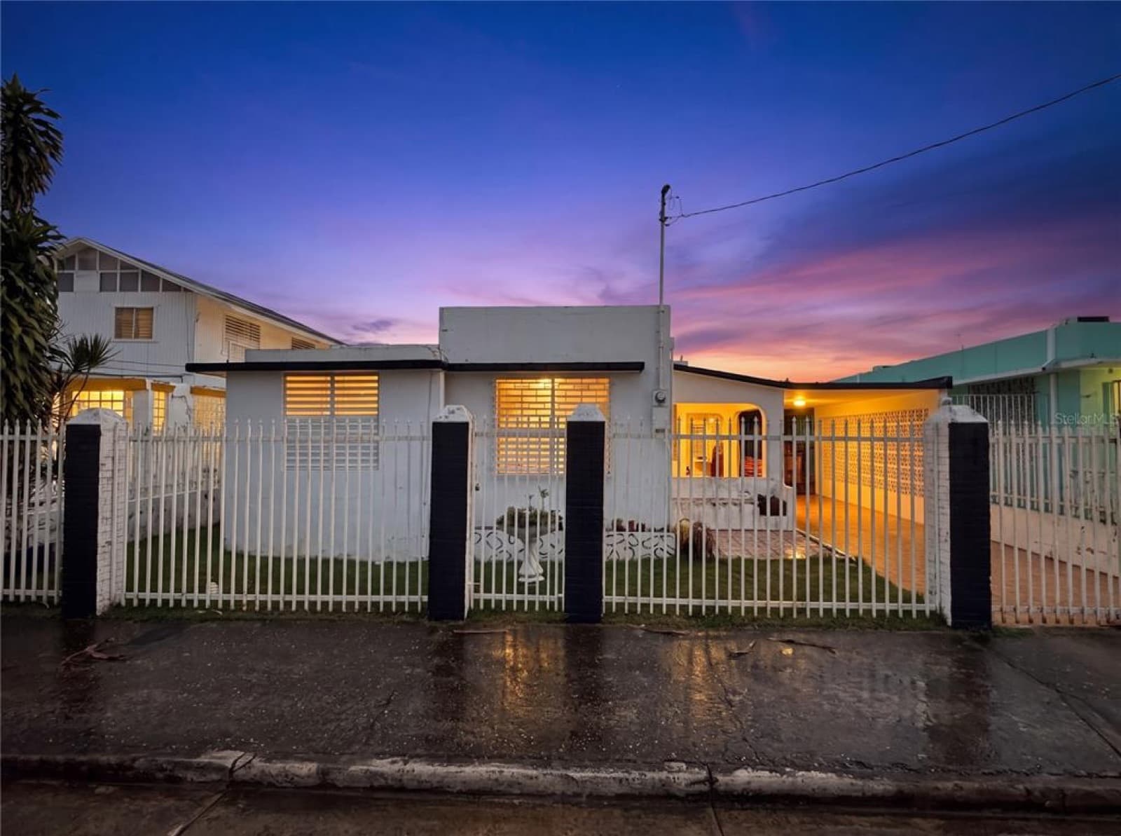 187 Romaguera · 5BR/3BA Home with Independent Income Unit · Mayagüez